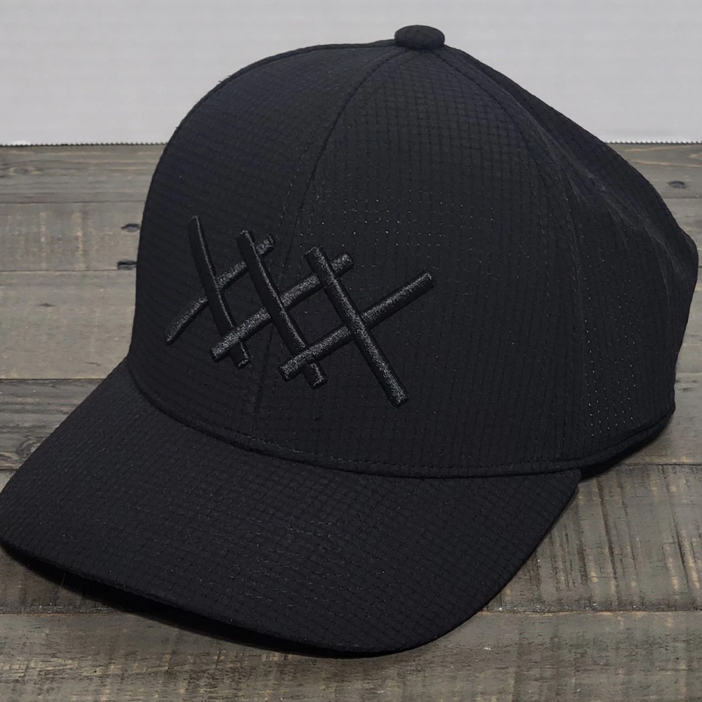 *NWT* Rhone XXX Change Up Cap Adult Black Adjustable Strapback Performance Hat - Picture 4 of 7